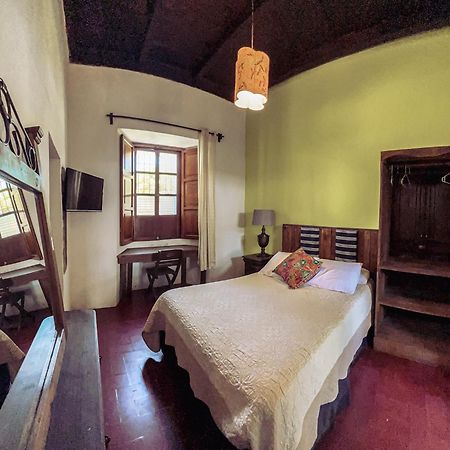 Hostal Antigueeno Antigua Dış mekan fotoğraf
