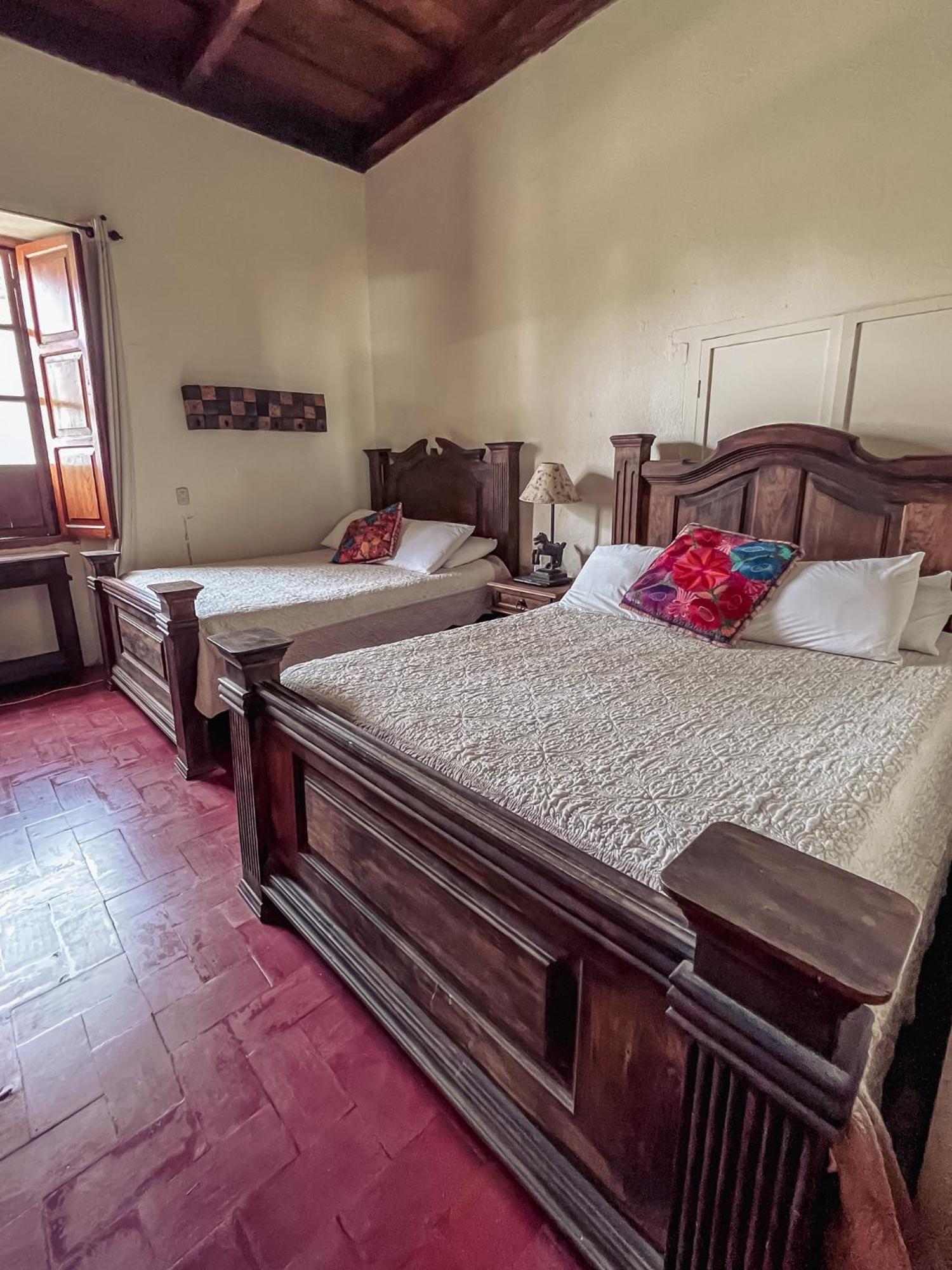 Hostal Antigueeno Antigua Dış mekan fotoğraf
