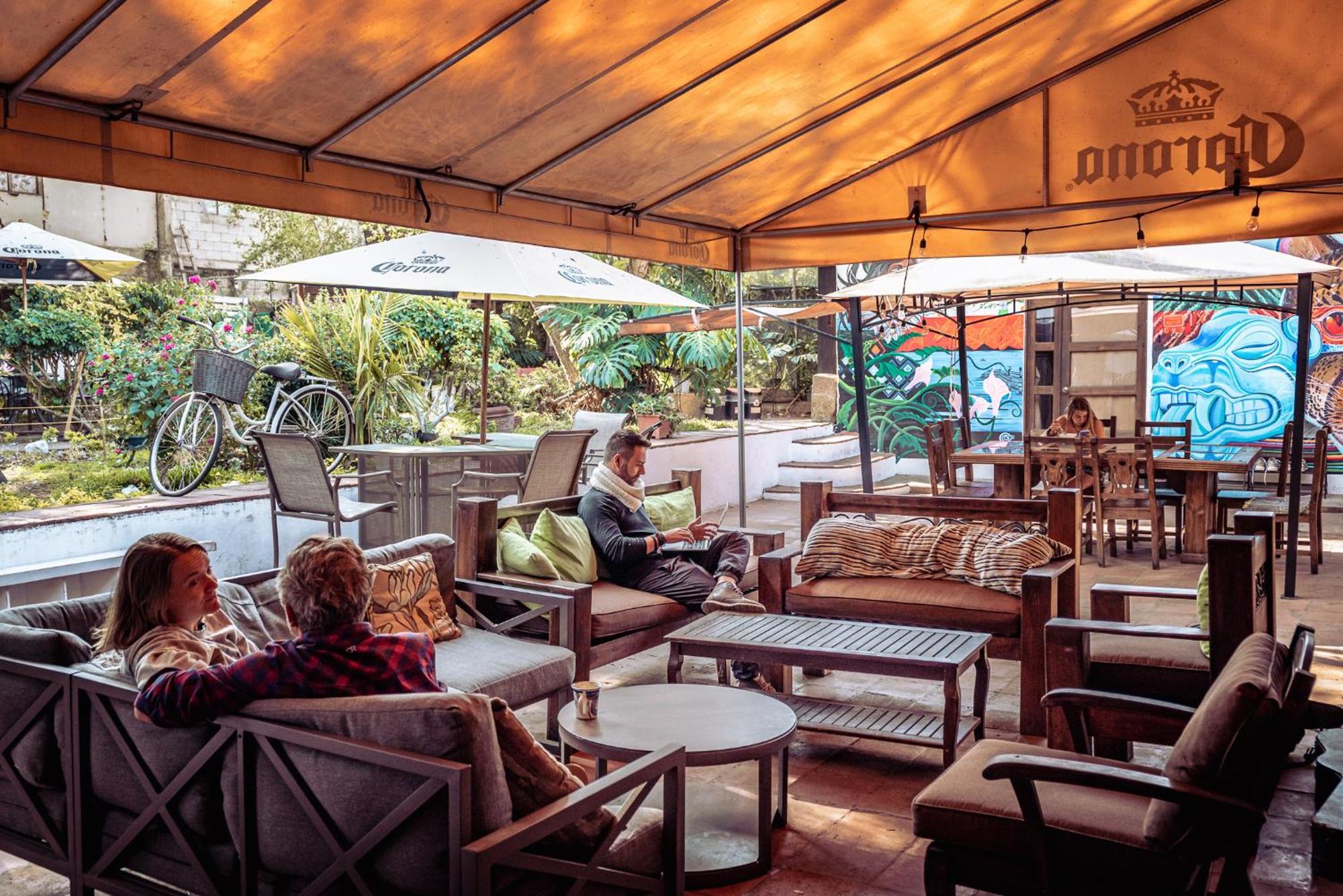 Hostal Antigueeno Antigua Dış mekan fotoğraf