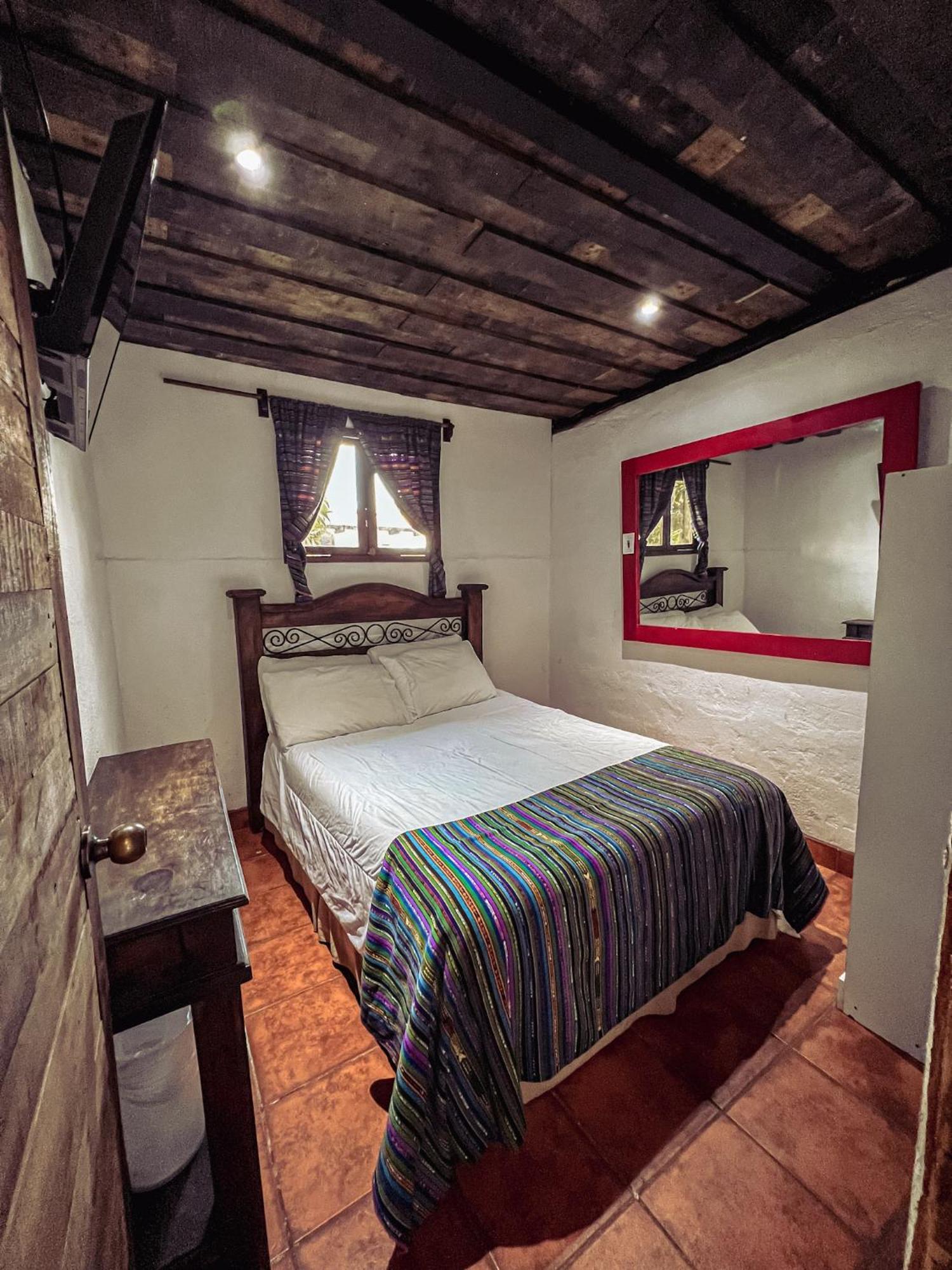 Hostal Antigueeno Antigua Dış mekan fotoğraf